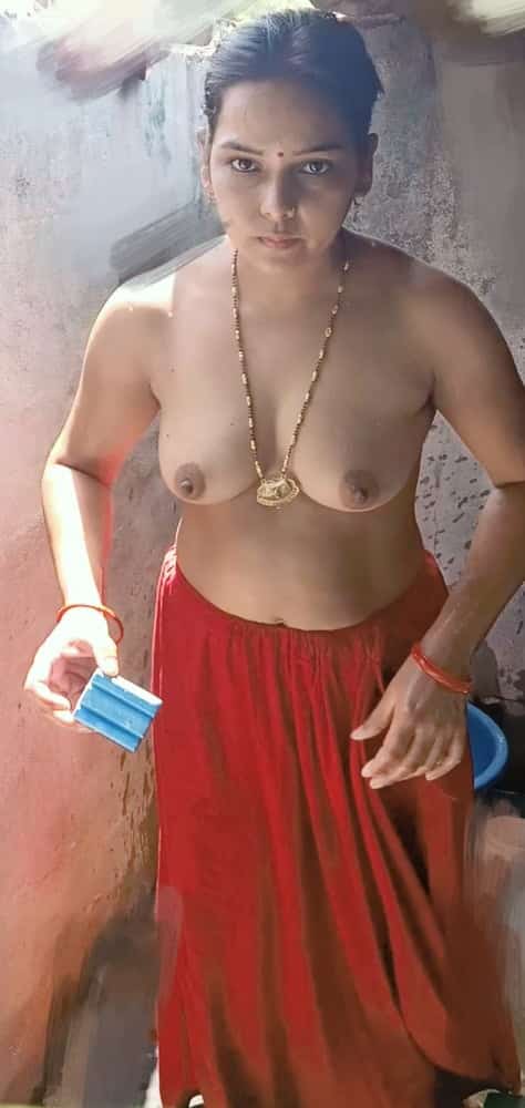Dehati topless cute Bhabhi nude pics