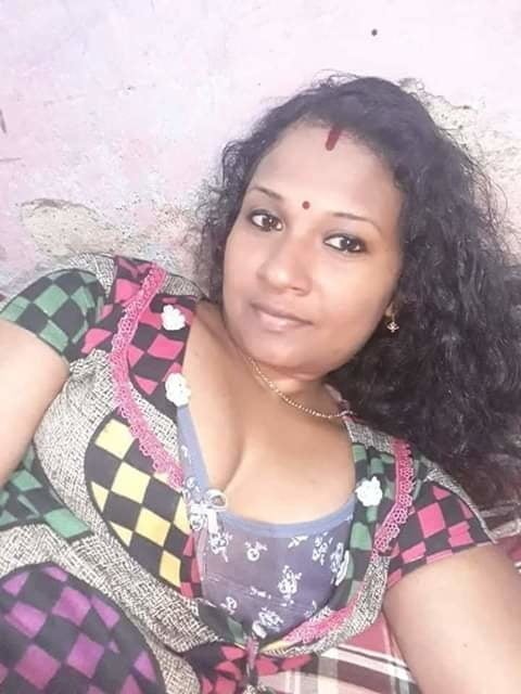 Real south Indian Bhabhi pics