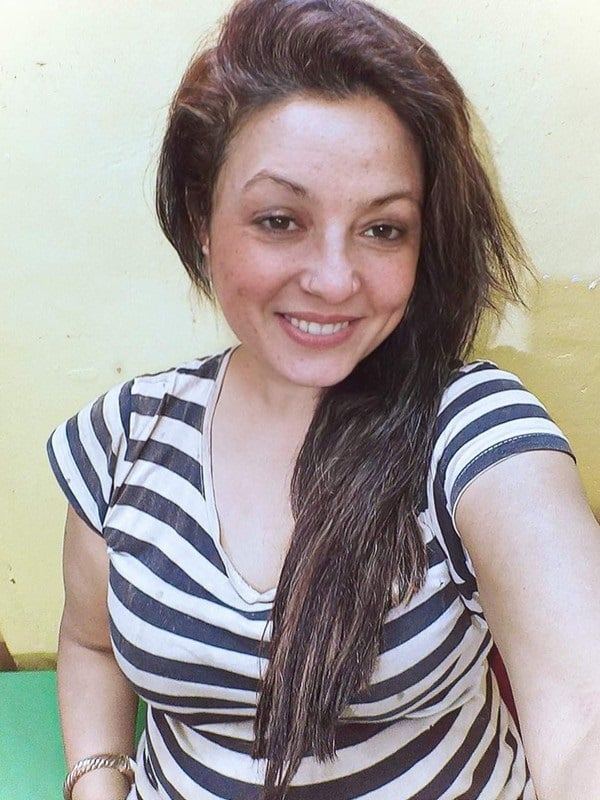 Bangladeshi hot bhabhi topless sexy pics