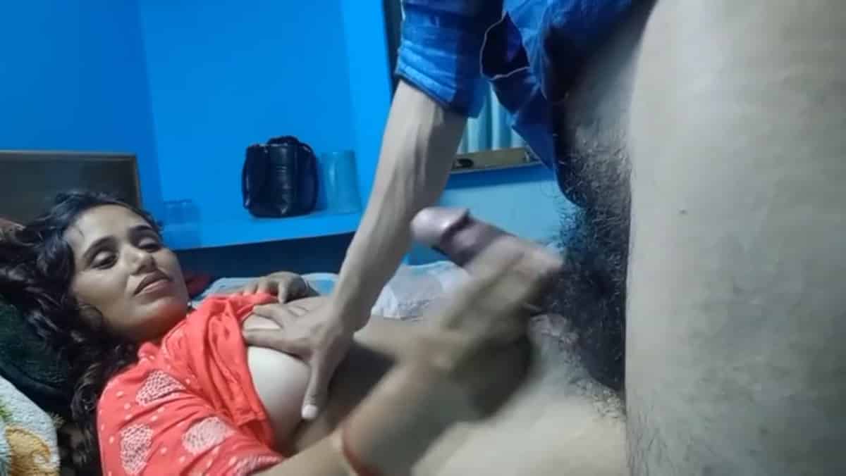 Desi Bhabhi sex photos leaked online