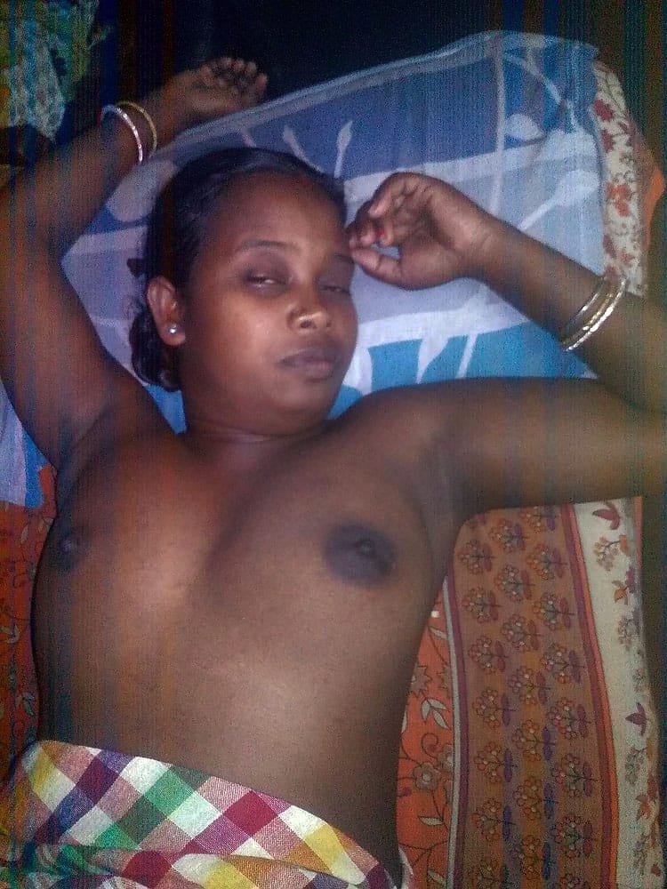 Village Bhabhi nude pics collection online