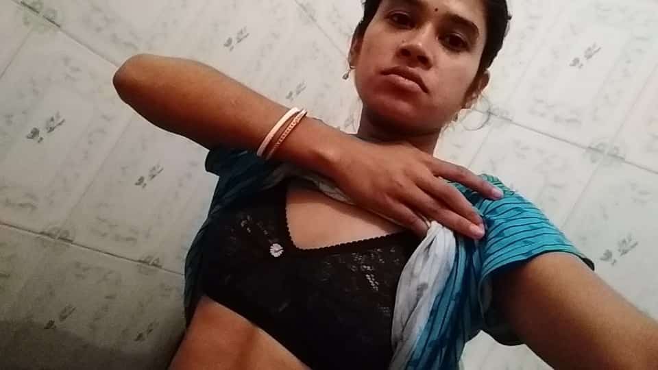 Indian Bhabhi nude photos leaked online