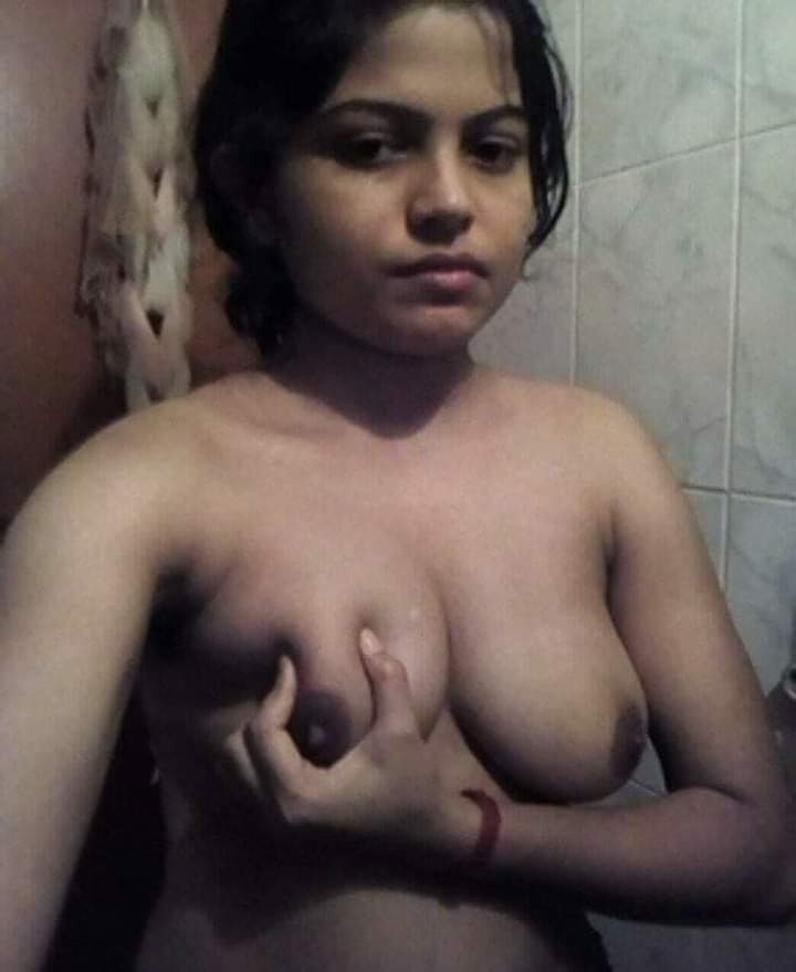 Download for free - sexy Bhabhi nude pics