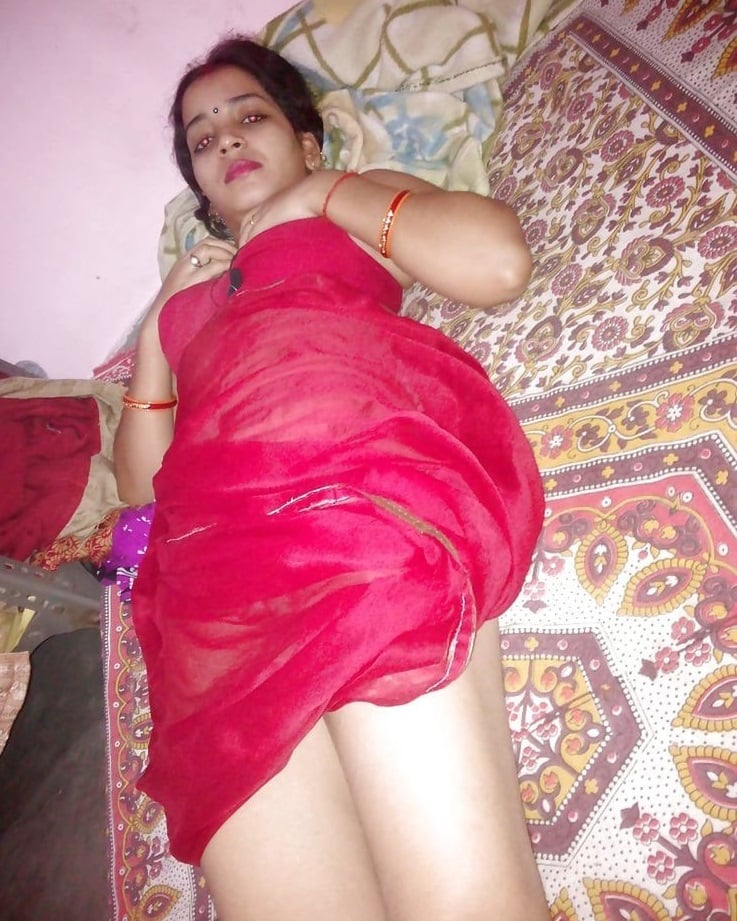Young Indian Bhabhi nude pics