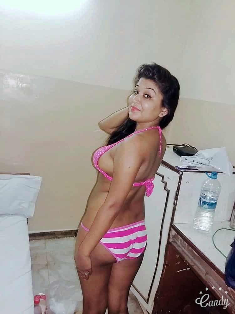 Sexy Desi Bhabhi hot Desi nude photos