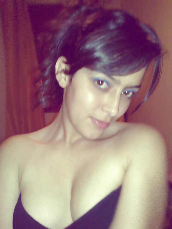 Indian bhabhi sex pictures in shower leaked online