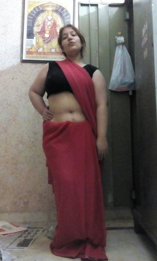 Sexy big ass Indian wife nude pics