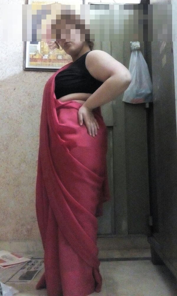 Sexy big ass Indian wife nude pics