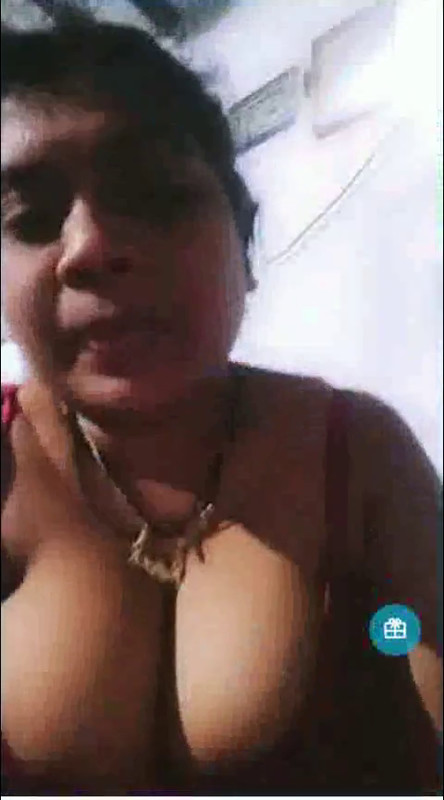 Nude Indian bhabhi on tango live show
