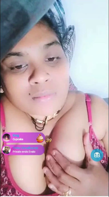 Nude Indian bhabhi on tango live show