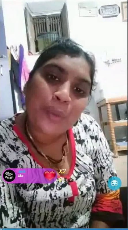 Nude Indian bhabhi on tango live show