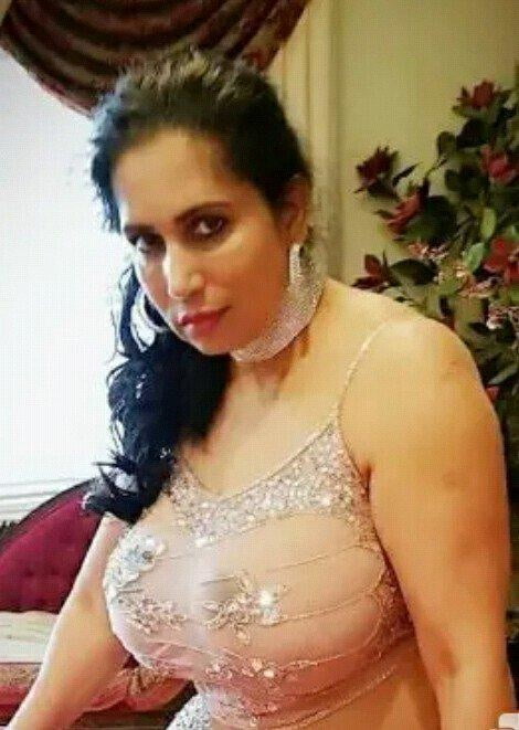 Big boob wife pics would tempted you to masturbate