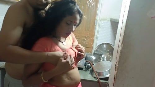 Punjabi bhabhi blowjob sex in kitchen