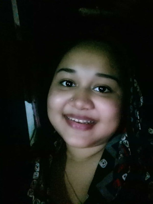 Big boobs Bangla girl topless selfie pics shared