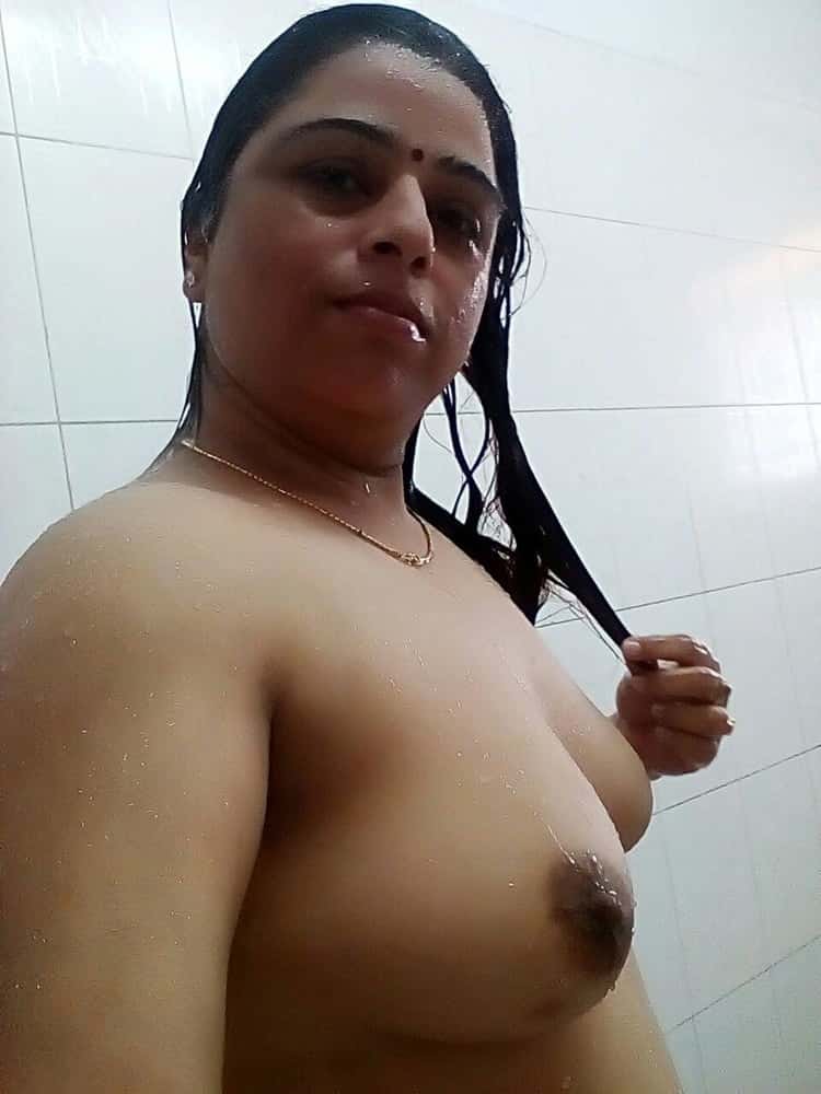 Super sexy Bhabhi photos