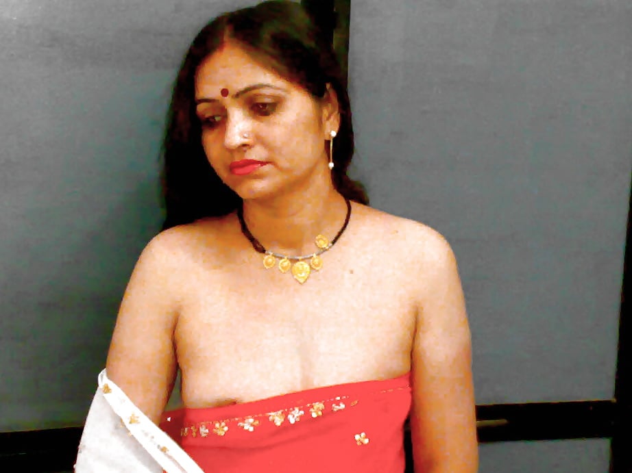 Punjabi Bhabhi boobs show