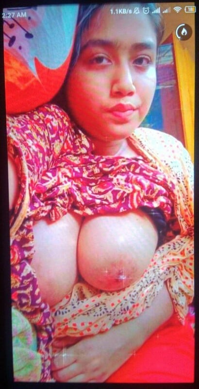 Big boobs Bengali girl nude photos from mobile