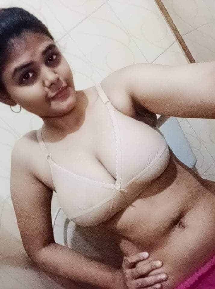 Big boobs Bengali girl nude photo exposure