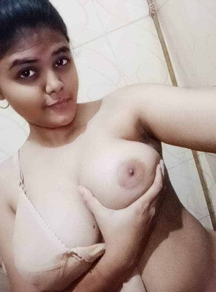 Big boobs Bengali girl nude photo exposure