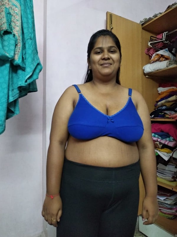 Big boobs unmarried girl full set sex photos