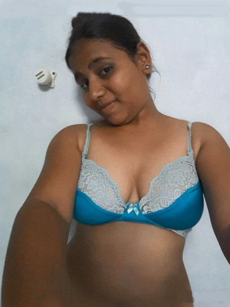 Big boobs village girl nude photos