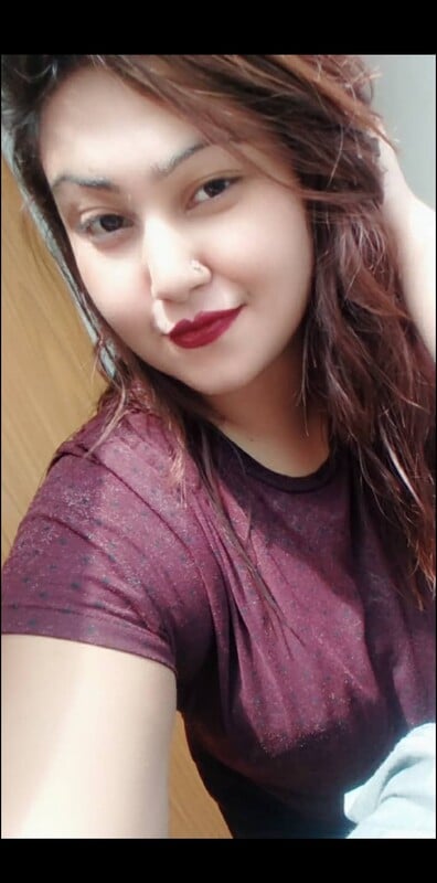 Big boobs Bengali girl nude selfies