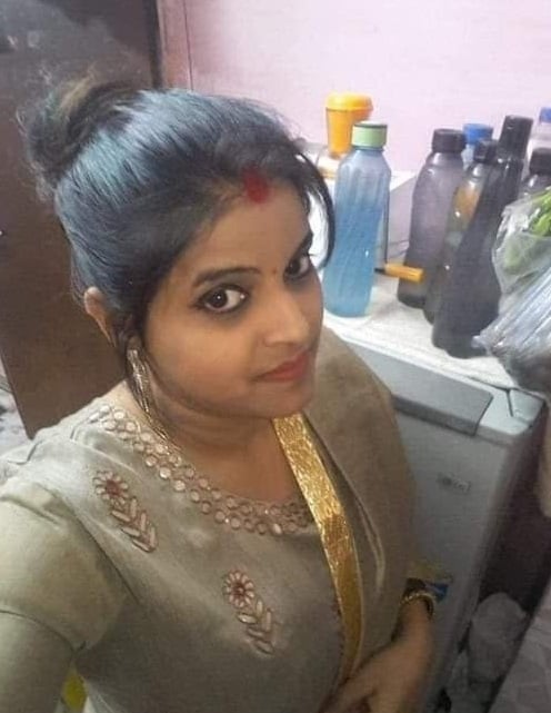Booby married wife nude selfies