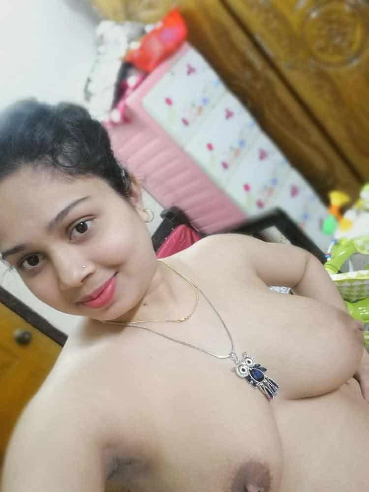 Bangladeshi topless beauty Haseena Begum's photos