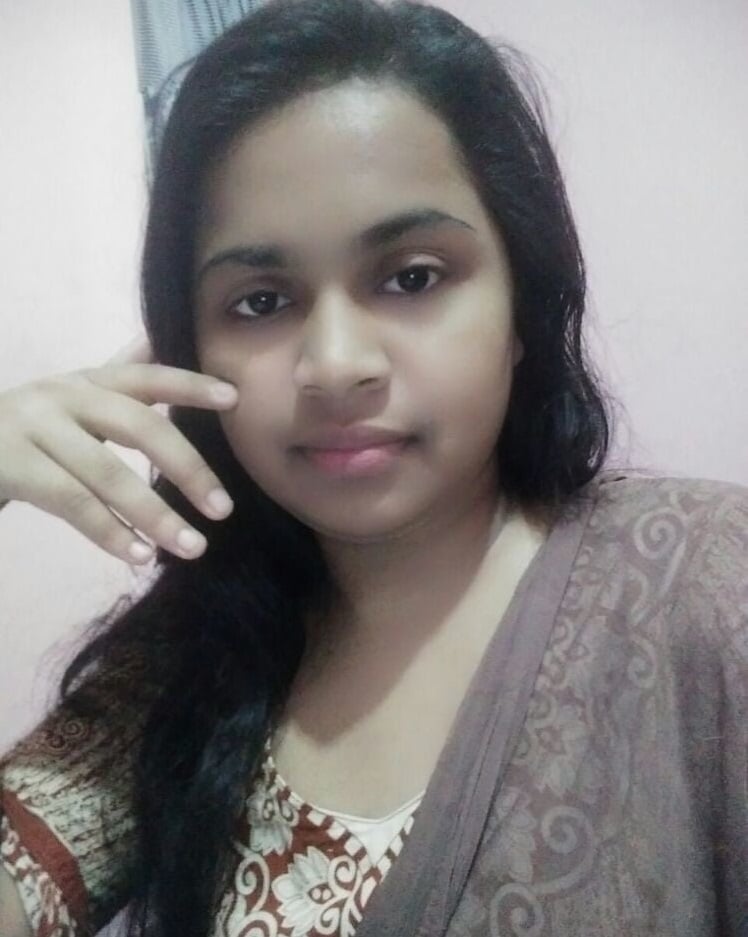 Booby Indian teen seducing huge boobs pics