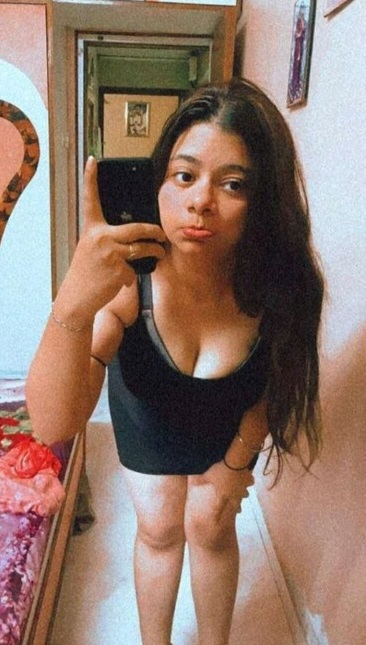 Big boobs Indian girl nude selfie in HD