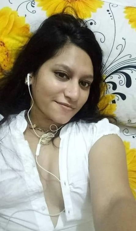 Big boobs Bhabhi nude selfies
