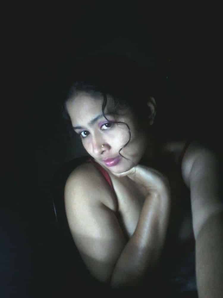 Busty wife nude photos