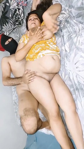 Big boobs Indian wife fucked by a stranger pics