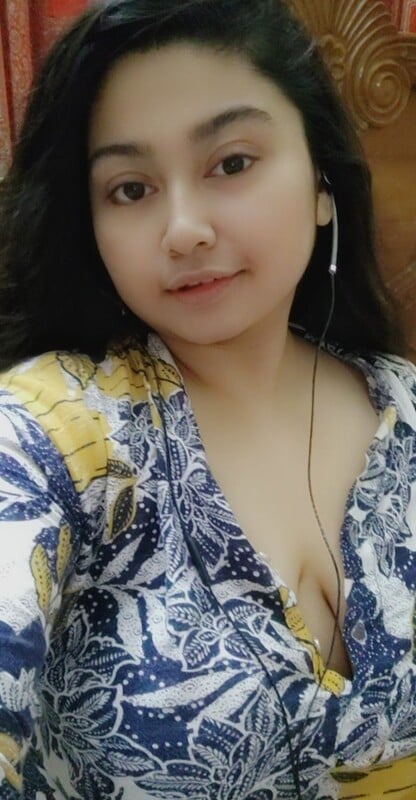 Cute Indian girl big boobs photos leaked online