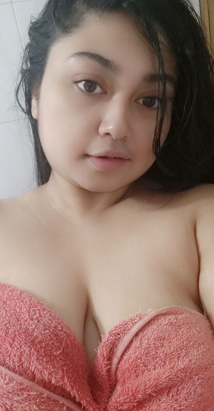 Cute Indian girl big boobs photos leaked online