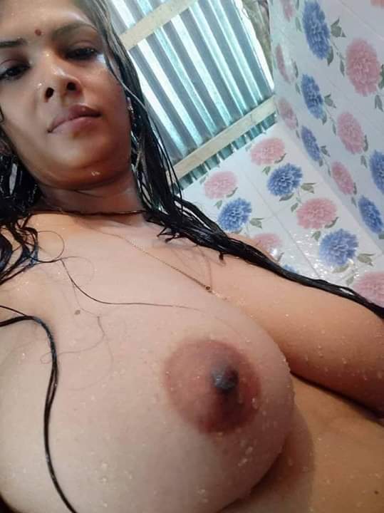 Sexy Bengali girl nude pics