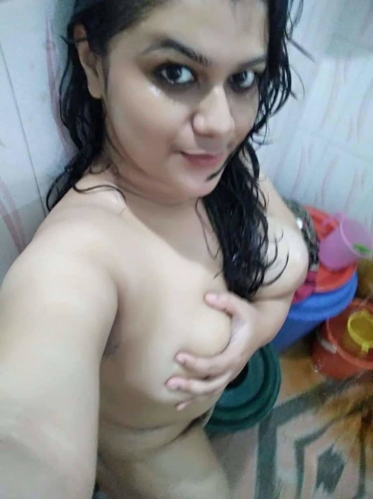 Full collection of sexy Desi boob pics