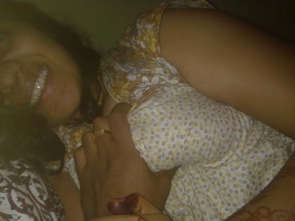 Sexy desi Indian aunties big boobs pressed during sex!