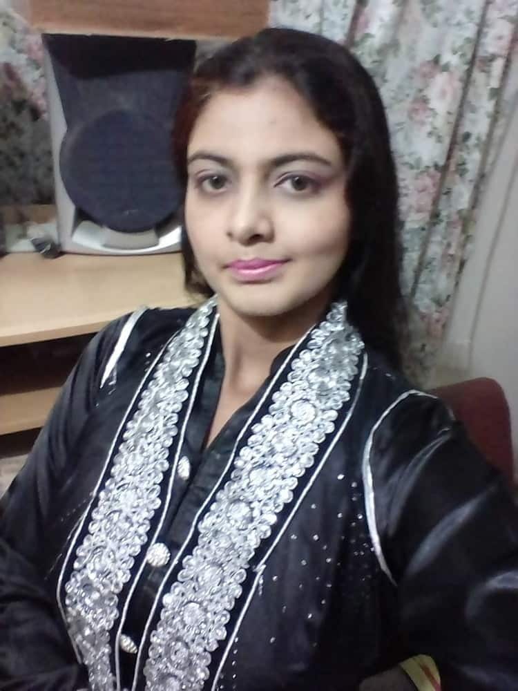 Busty Paki GF pics collection goes live