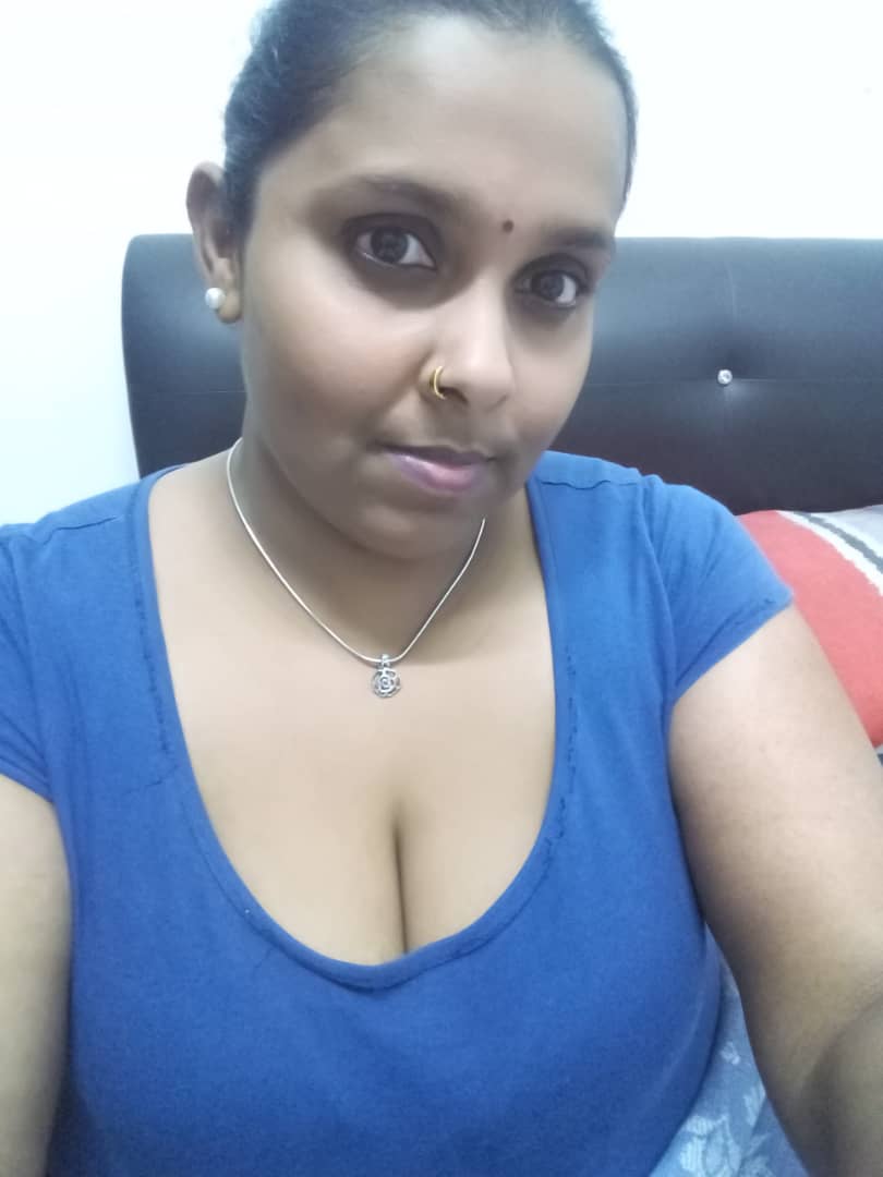 Hukka Bhabhi nude photos
