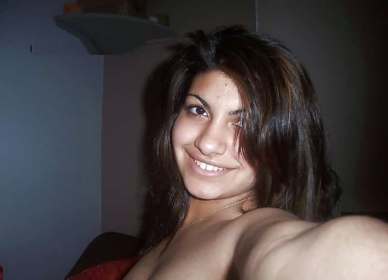 Sexy Tamil girl photos to rock your dicks