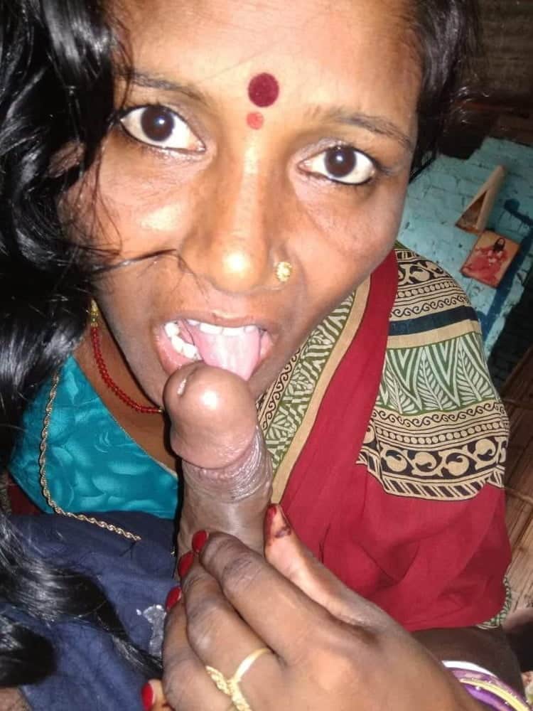 Desi wife blowjob pics shared online