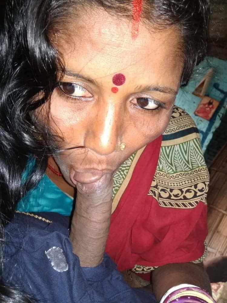 Desi wife blowjob pics shared online