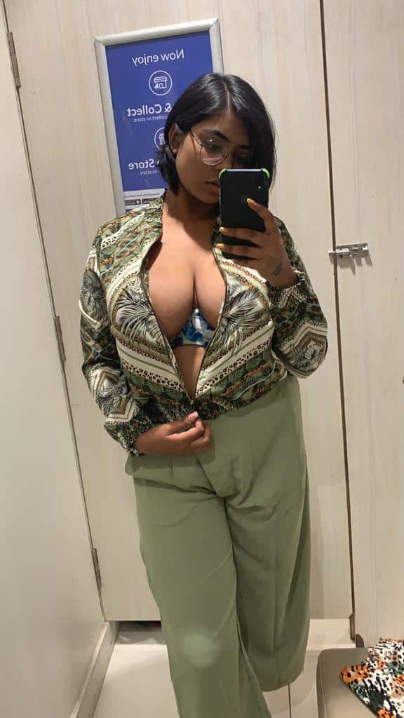 Oasi das boobs pics for big boobs lovers