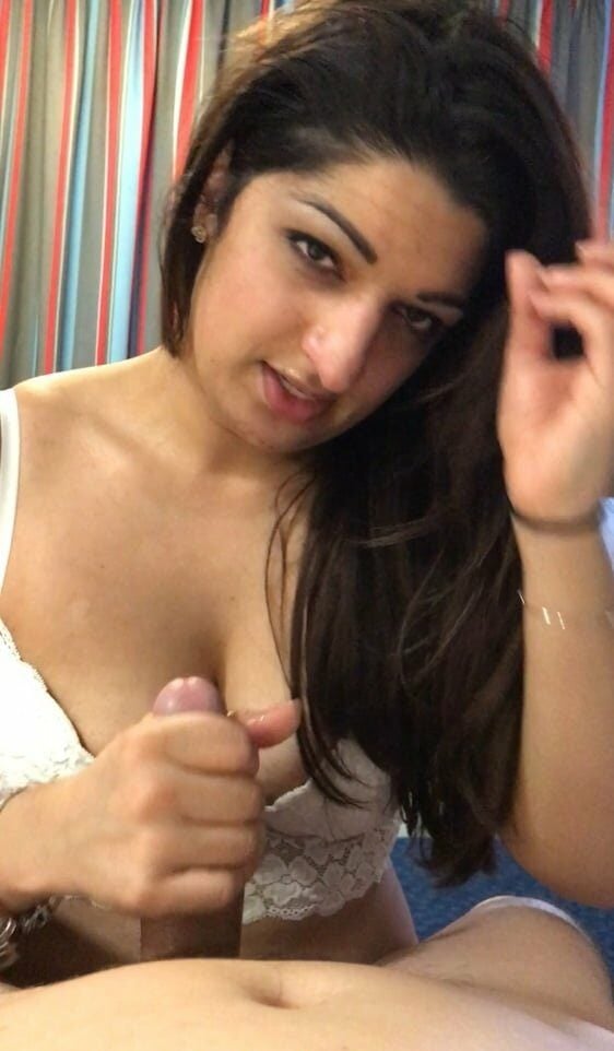 Indian blowjob porn pics