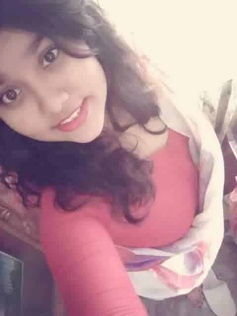 Stunning hot cute chubby college girl nude pics