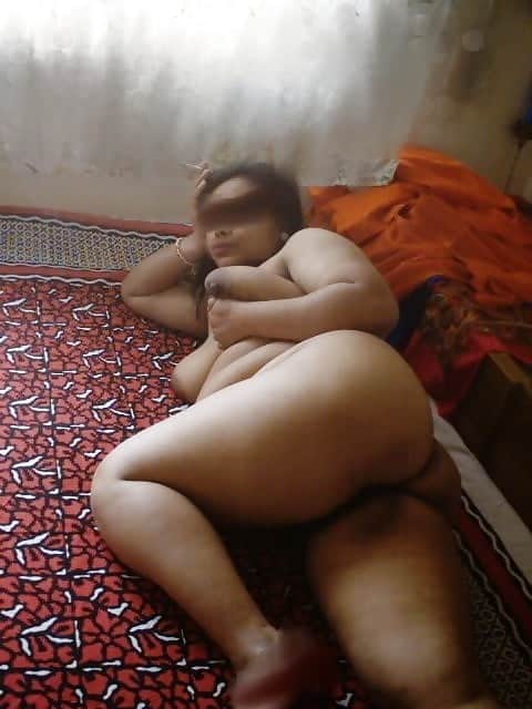 Indian sex photos of hot college girl first time on FSI!