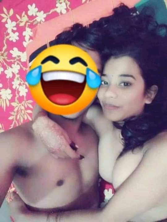 Desi girl sex pics with her boyfriend