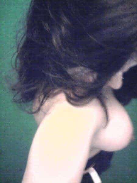 Stunning hot Paki girl leaked nudes