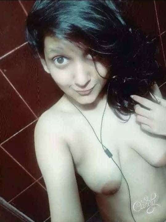 Sexy college girl pics for your dick's pleasure